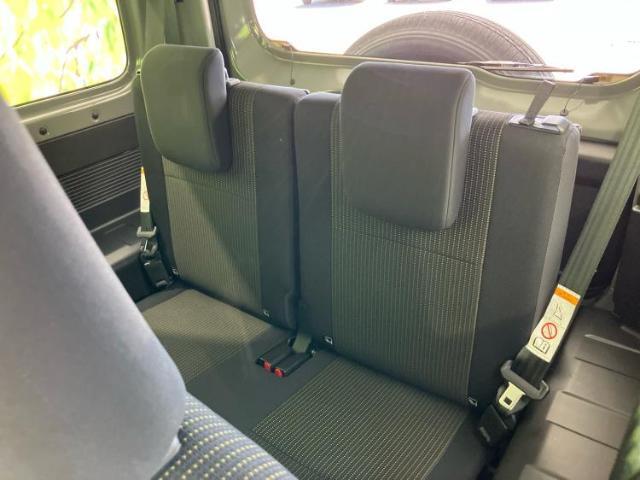 WECARSでは各商談席に大型モニターをご用意しております！見やすい大画面でゆったりと全国の在庫をご覧いただけます！是非ご来店お待ちしております！