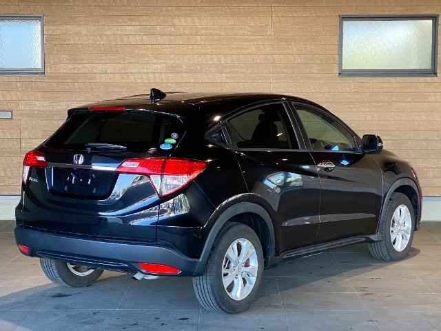 当店中古車には車両価格の中に最長2年間のHonda中古車保証が既に含まれています◎保証期間中は、どれだけ走って頂いても保証が切れることはありません♪※中古車のグレードにより保証期間は変わります。