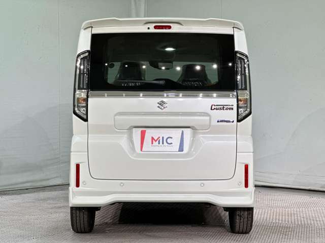 遠方にお住いの方にも安心♪ 全国へ登録納車可能です。北海道から沖縄まで全国各地の陸送納車実績多数有り！実車を確認できない方へも詳細な車両情報を電話やメールにてお伝えします。