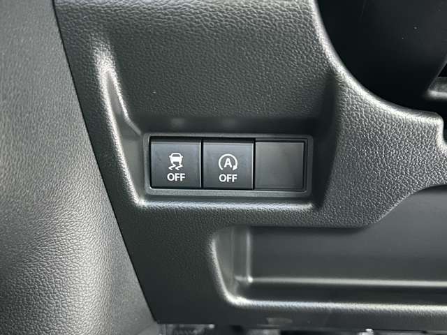 アイドリングストップ機能付いています。