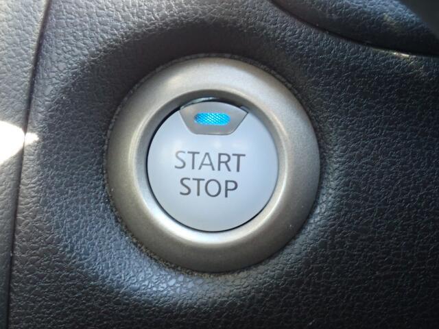 プッシュスタートでエンジン始動♪