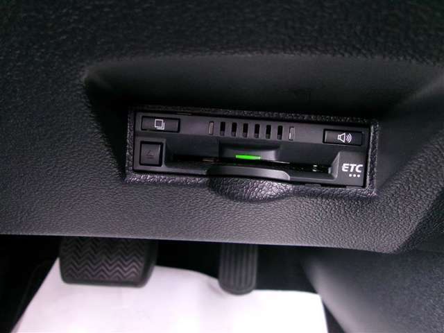 【ETC装備車】高速道路の料金所も、ストレスフリーで通過！ETCカードの作成も、当社におまかせくださいね♪