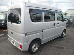 自社工場なので、突然のトラブルでもすばやく対応いたします。