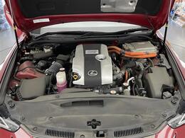 【エンジンルーム】エンジンの調子は良好です！ご納車前にはしっかりとオイル交換・その他油種類の点検補充をさせて頂きます。また、ガリバーでは修復歴のある車は販売いたしません。