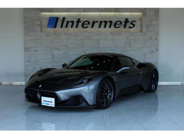 ■MASERATI MC20 D車OP￥4,796,000- 走行距離300kmが入庫となりました。内・外装ともに上質車両となっており、きっとご満足して頂ける事と思います。