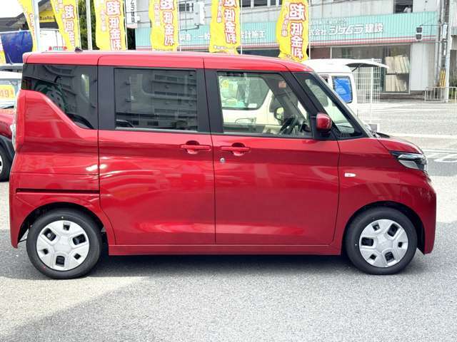 当店は自動車保険の正規代理店です！3社扱っておりますのでお客様に合った保険を提案させて頂きます！もしもの事故の際も当店にお任せください！アフターサービスが充実しておりますのでご安心ください！