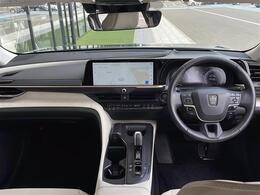 【インパネ全体】全方位で視界が広く、高い目線で運転もしやすいです！◆乗って触って体感してみてください！！当社車両は試乗可能です！お気軽にスタッフまでご相談ください！