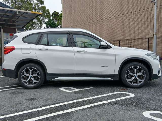 車両販売以外にも整備や車検、鈑金、ドラレコや社外ナビ取り付け、ガラスコーティング施工なども専門店ならではの安心価格にて対応可能です。