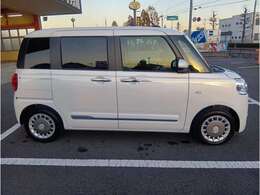 総額表示で予算オーバーの心配なし！購入に必要な金額の目安がひと目でわかるように心がけています。初心者の方でも安心して車選びができるように努力しています。