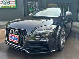 色々と珍しい？！アウディ　TTRS(*'▽')が仲間入りしました～♪右ハンドル！6速マニュアル！！そしてカスタム！！！気になりますよね～(*'▽')