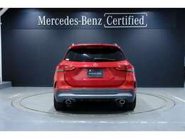 メルセデスの認定中古車『サーティファイドカー』は、日本全国に張り巡らされたメルセデス・ベンツ正規サービスネットワークのサポートを受けることができます。