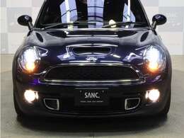 ■ブラックハウジングバイキセノンヘッドライト　■フロントフォグランプ