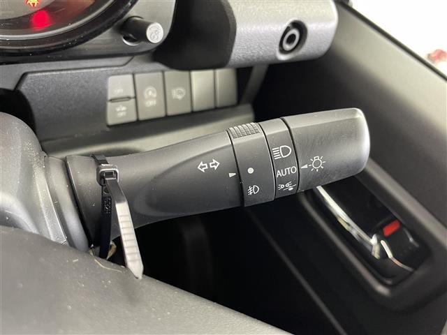 【ランプスイッチ】自動または手動でヘッドランプなどを点灯・消灯できます！