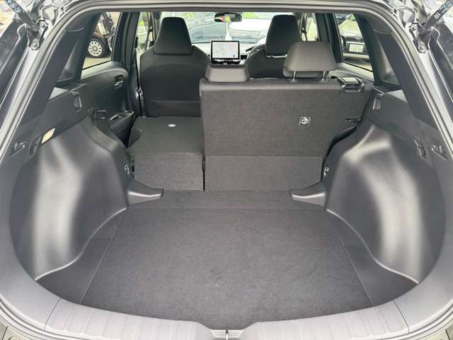 弊社指定業者によるルームクリーニング実施☆エンジンルームから車内まで無料クリーニング♪ご納車前のボディコーティングも専門の業者が常駐しておりクオリティの高いコーティングを低価格にてご提供しております♪
