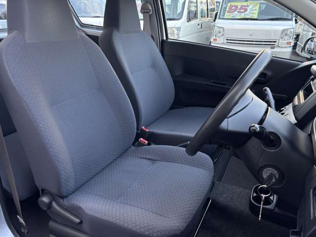 高品質車両はもちろん！高品質だからこそ低価格にしたい！！お客様と同じ気持ちで一生懸命頑張ります！！ホームページ　http://www.jobcars.jp