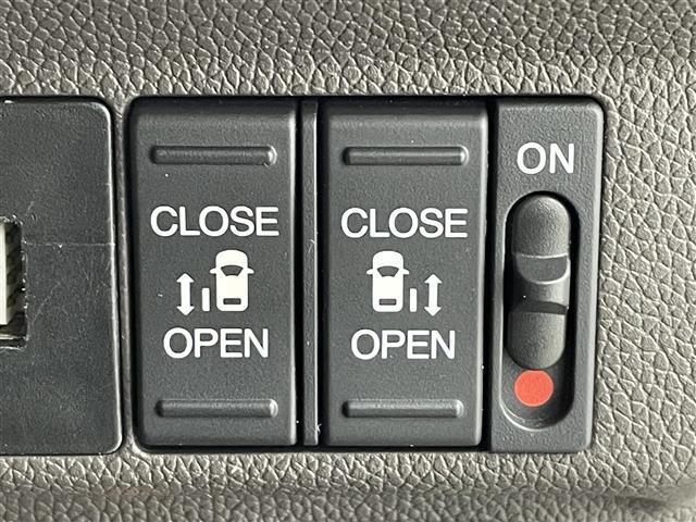 【運転席操作部】快適なドライブを楽しむための機能が装備されています！運転席から触れるので、使いやすいです！除菌プランいれていただくと、さらに清潔で安心していただけます！
