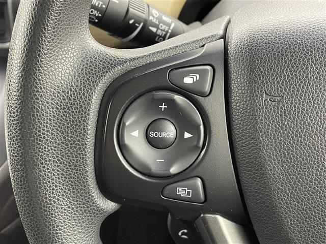【運転席操作部】快適なドライブを楽しむための機能が装備されています！運転席から触れるので、使いやすいです！除菌プランいれていただくと、さらに清潔で安心していただけます！