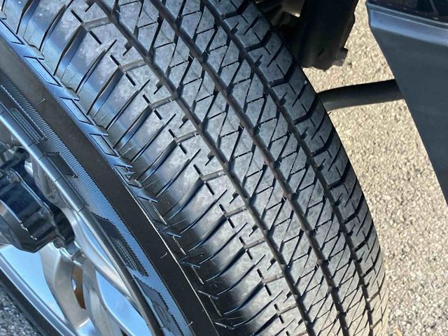 中古車を買うことの　「不安」　「心配」　も一緒に解決させて下さい♪　ディーラーならではの　「安心」　「ご満足」　を提供いたします。