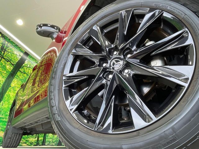 【純正19インチアルミホイール】外観にマッチした純正アルミホイールを装着しております。各種社外アルミホイールや、スタッドレスタイヤも取扱いしております。是非ご相談ください♪