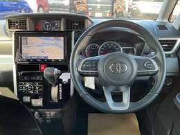 『ワイド保証1年』　日産販売店の中古車には無料で保証が付いています。品質に自信があるから実現した日産ならではの保証です。※一部保証に加入できない車両があります。