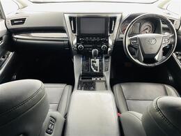 【インパネ全体】全方位で視界が広く、高い目線で運転もしやすいです！