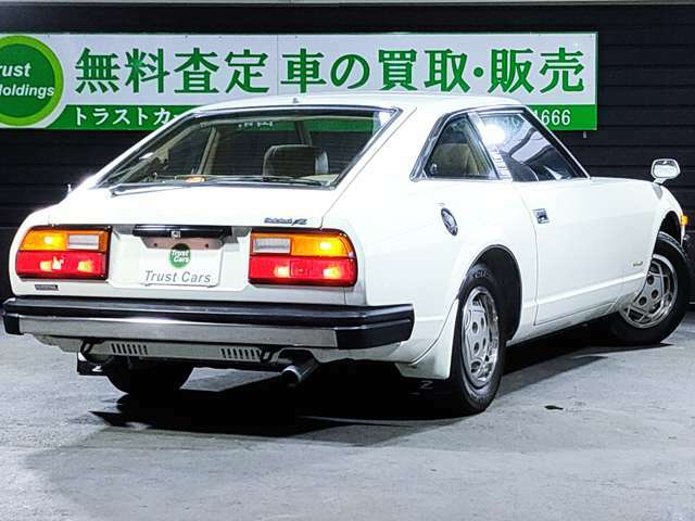 トラストカーズはおかげさまで創業15年を迎えました♪大阪で3店舗＋車検対応近畿運輸局指定工場♪今後も魅力あるお車の提案を続けて参ります♪