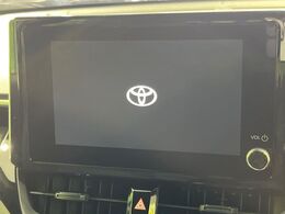 【8インチ　ディスプレイオーディオ】大画面のディスプレイはAppleCarPlayやAndroidAutoが利用可能。大きな画面でスマホナビアプリ等が利用いただけます♪