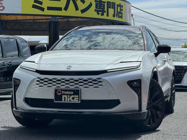 ロングドライブにおいても快適な時間を過ごすことができるプラットフォーム。乗る・走る・降りる、それぞれのシーンでストレスフリーな乗降性と走行性を実現しました。