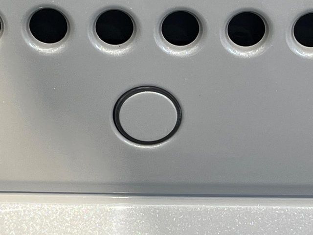 【コーナーセンサー】バンパーに付いたセンサーが障害物を検知！一定の距離に近づくとアラートで教えてくれます♪狭い駐車スペースや車庫入れ時も安心ですね☆