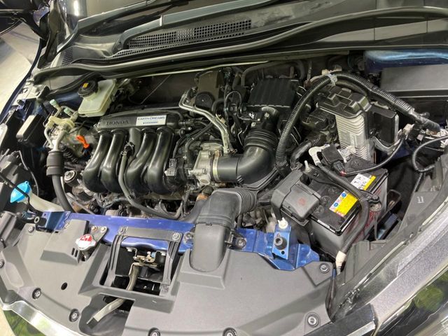 親切・丁寧な専門メカニックスタッフが応対！・車検・点検整備・事故等の修理などアフターサービスも安心。お車のカスタマイズもネクステージのサービススタッフまでご相談ください！