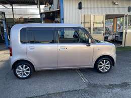 県外からご購入のお客様はナンバー取得代と登録手数料として総額表示より別途1万円を頂戴します。