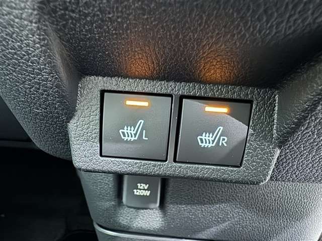 シートヒーター付なので、寒い冬でも快適にドライブが楽しめます！