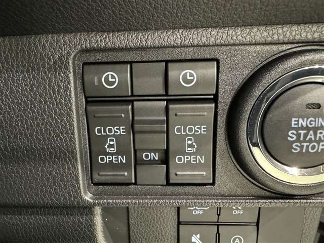 両側電動スライドドアで狭い所でも乗り降り楽々です！