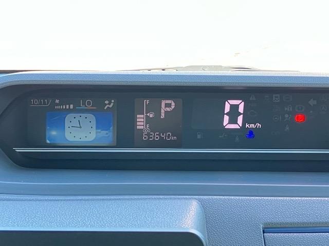 センターメーターを採用しております＾＾視線の移動が少なく、より安全な運転ができますね！