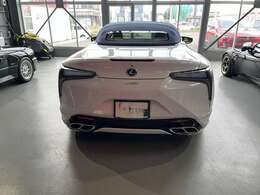 購入時に塩カル対策のアンダーコートもやっております。