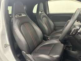 シート状態良好です。シートに破れやシワも無く綺麗な状態を保っております。飲み物のシミ等も御座いません。