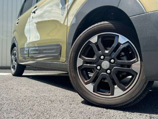 気になる点がございましたら、お気軽にお電話下さい。内外装の状態など、実物を見ながらの詳細確認説明を正確に申し上げます。また希望のお写真をメールやFAXでお送りさせていただきます。
