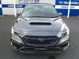 SUBARU 認定U-Car Premium：SUBARU 認定U-Carのうち、AIS評価点4.5点以上・走行距離3万キロ未満、使用月数36ヶ月未満という更に厳選したハイクオリティなクルマのみをラインアップ。