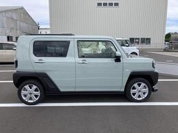 静岡ダイハツの中古車は、展示前に徹底した洗車や室内清掃を実施しております。