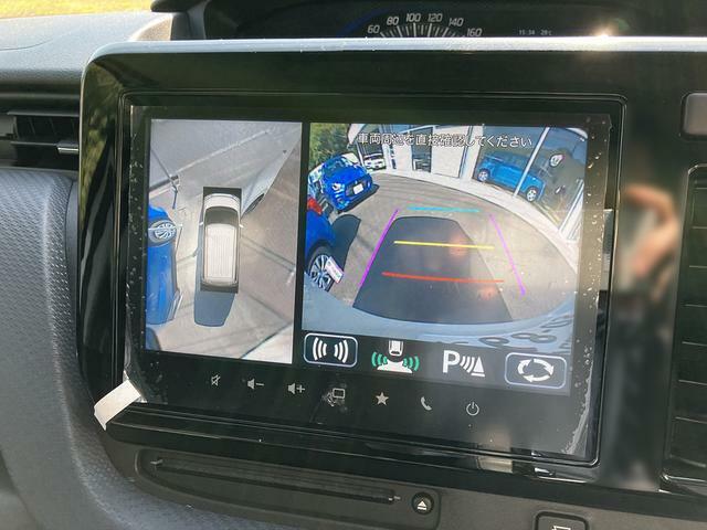 全方位カメラ装備♪車を真上から見下ろしたような状態で確認でき、駐車時に役立ちます☆