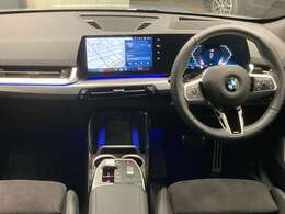 ☆センターパネルを運転席側に僅かに傾けたBMW独特のインパネ☆【駆け抜ける歓び】はここからもスタートしております☆