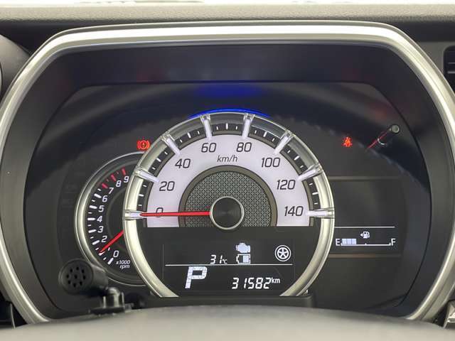 ◆【スピードメーター】メーターがシンプルで見やすく運転しやすいですね！