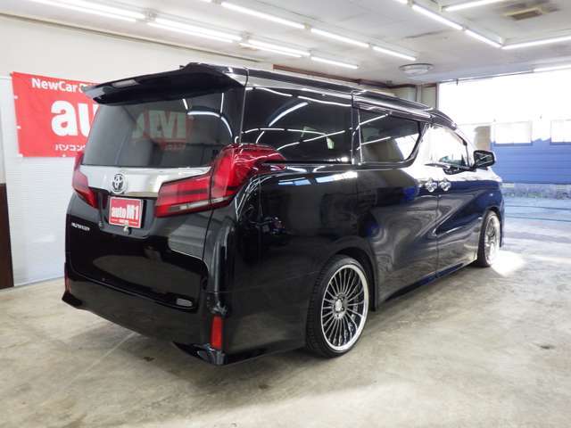 車内もキレイで嫌なニオイもありません。