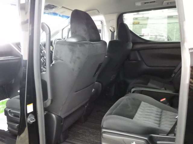今まで大切に乗られてたお車を下取りさせていただきます。沢山の思い出が詰っている分、価格の限界まで頑張らさせていただきます。