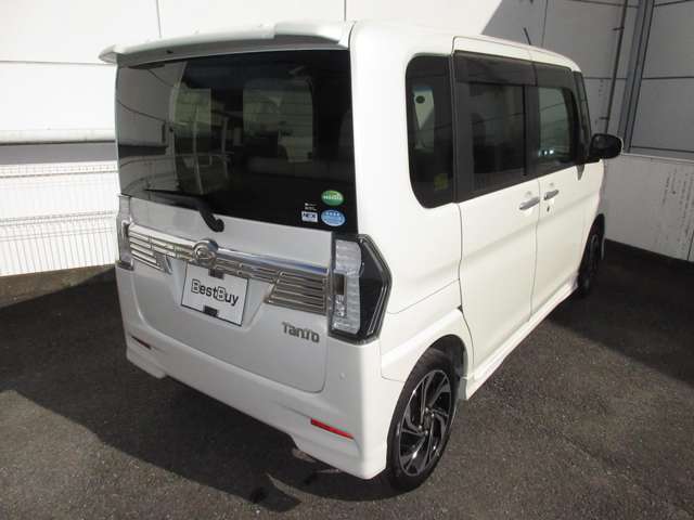 人気の高いホワイトパールのエクステリア