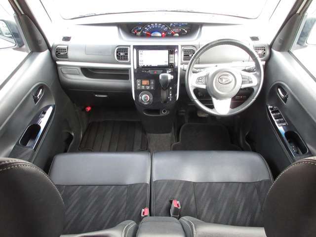 インストルメントパネル全景