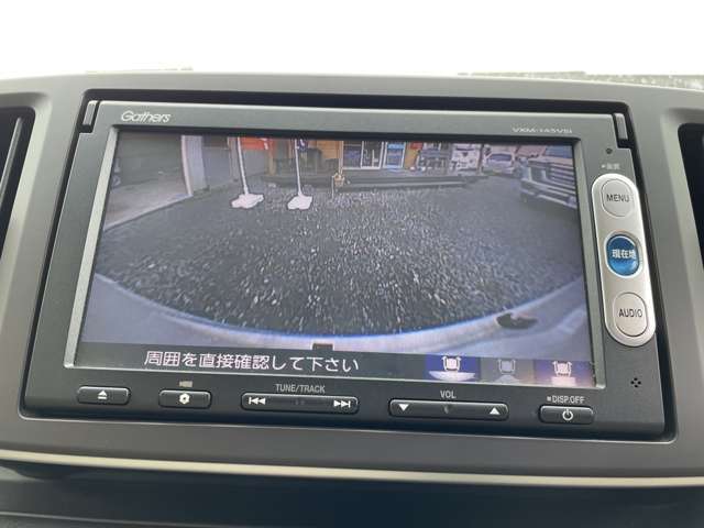 バックカメラ完備で駐車も楽々です♪
