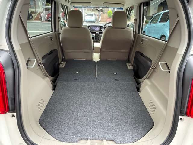 ★フルフラットにできます★お荷物が多いとき・大き目の荷物を運ぶときなど助かります！