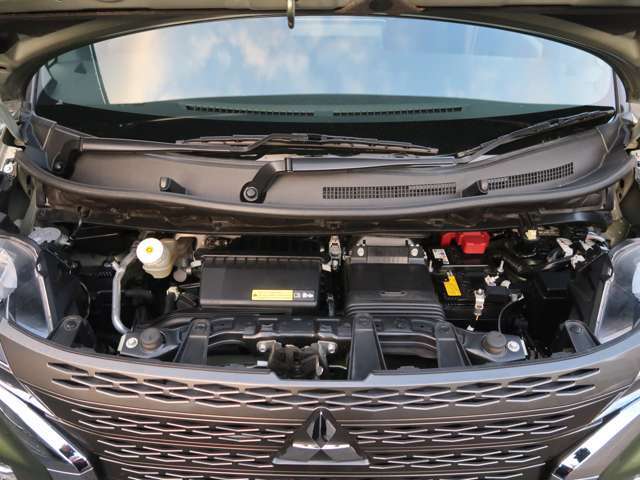 エンジンルームも綺麗です