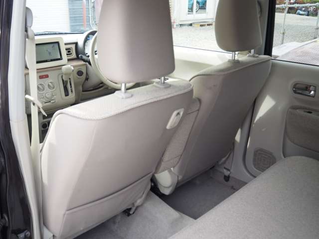 落ち着いた内装色でリラックス！